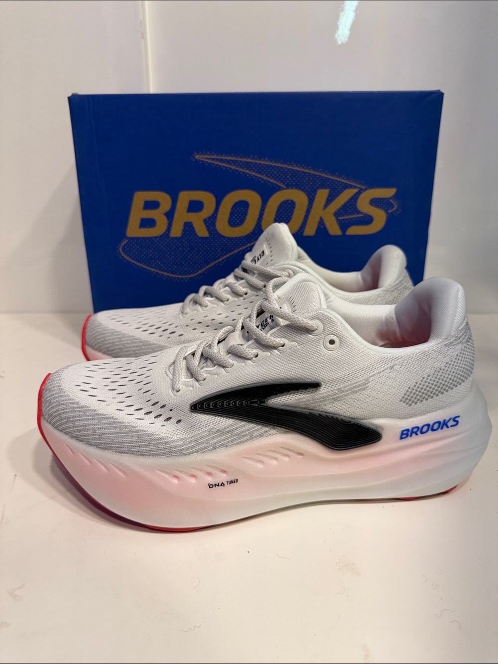 New men’s Giycerin Max Brooks running shoes size 11